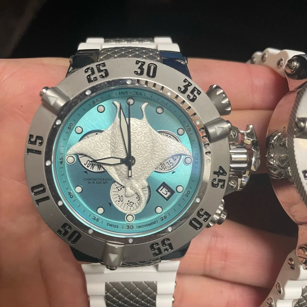 Invicta - Picture 5 of 5